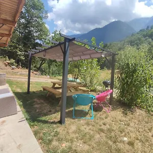 chez-florent-et-celine.hotels-rhonealpes.com/